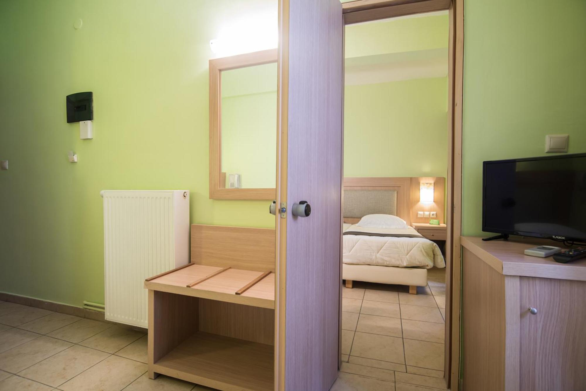 Hotel Leto Delphi Bagian luar foto