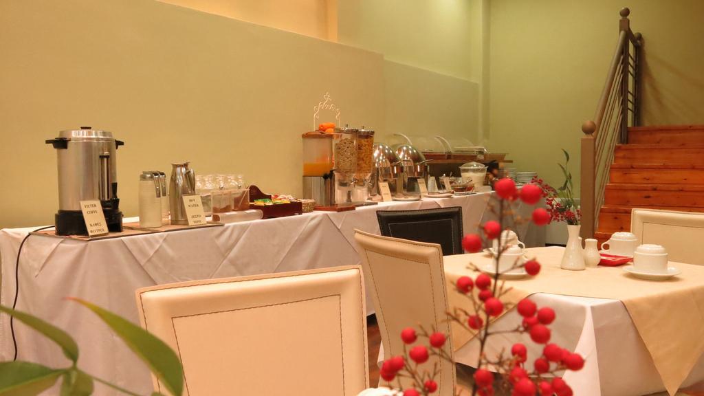 Hotel Leto Delphi Bagian luar foto